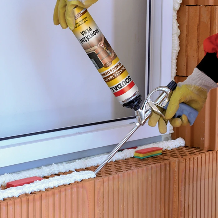 Instalujeme_parapet_1 Instalačn&iacute; pěna | SOUDAL