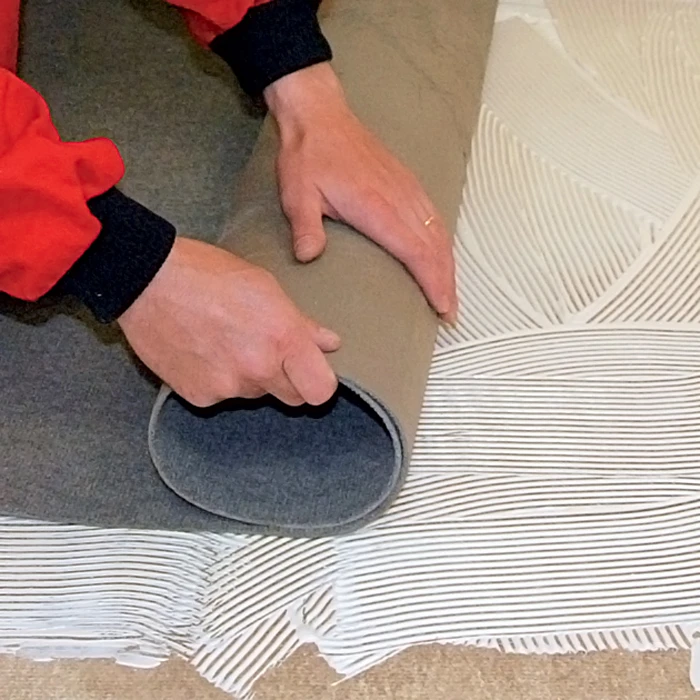 Lepíme_koberce_linolea_a_pvc_2 Pistole rámová cox | SOUDAL