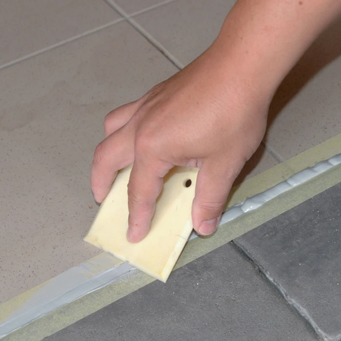 Tmelíme a utěsňujeme spáry na terasách a balkónech 3
